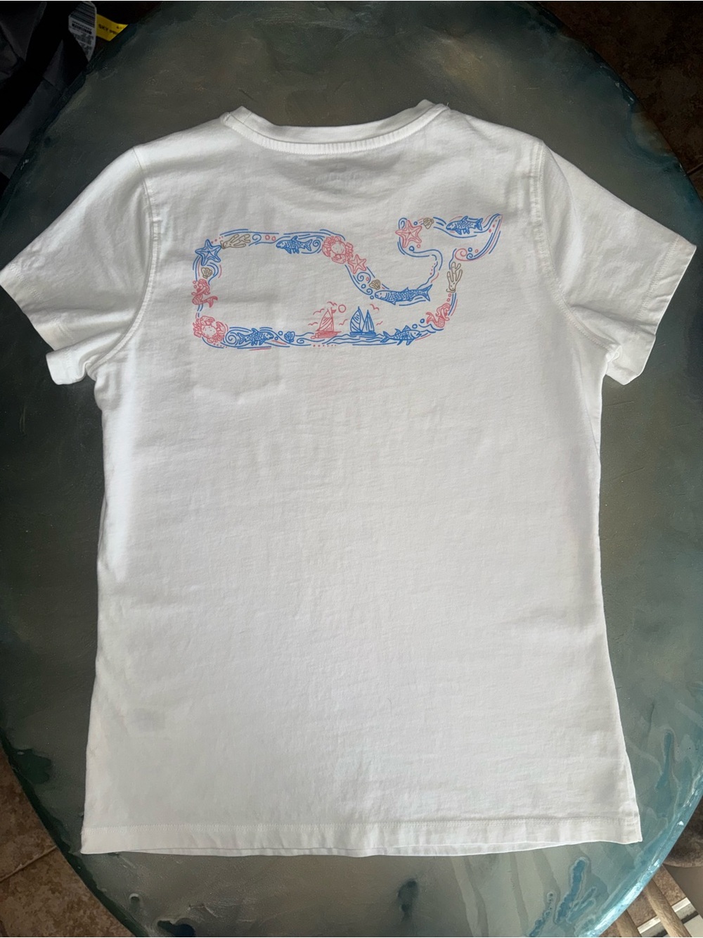 Vineyard Vines Women’s White SS pocket tee- with mermaid detail - Picture 3 of 4